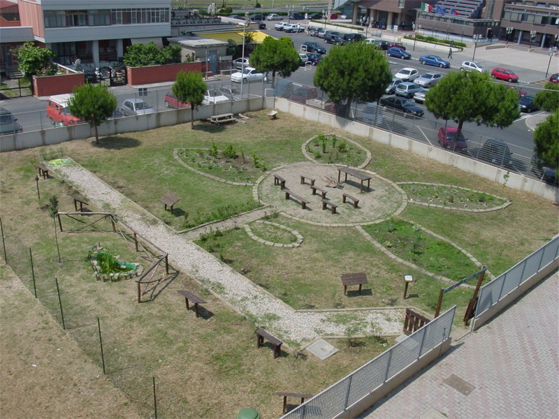 Educazione ambientale: progetto riqualificazione giardino