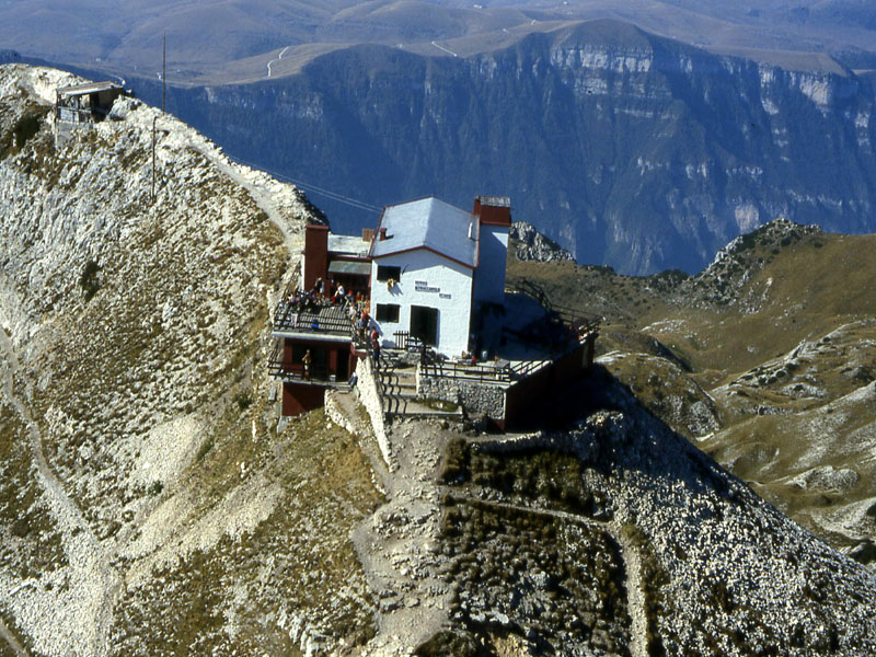 Rifugi e Bivacchi d''Italia.......