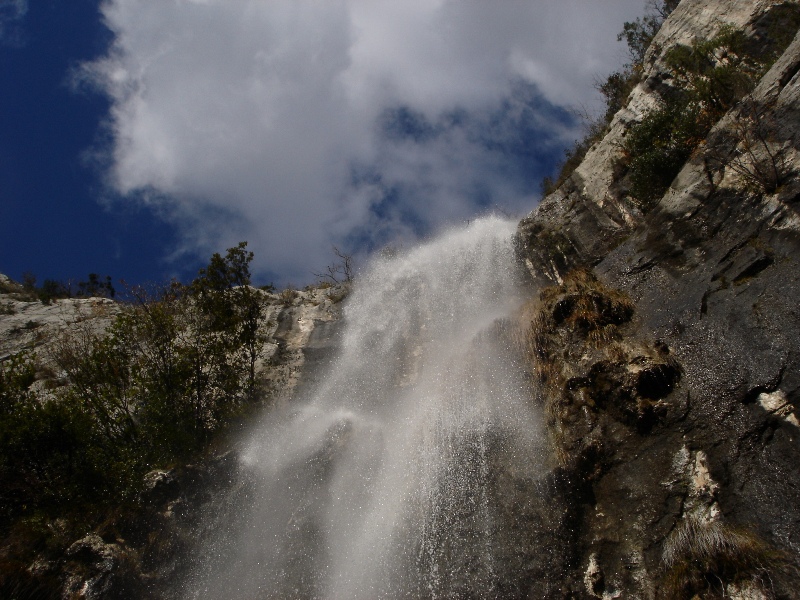 cascata (Toirano zona grotte)