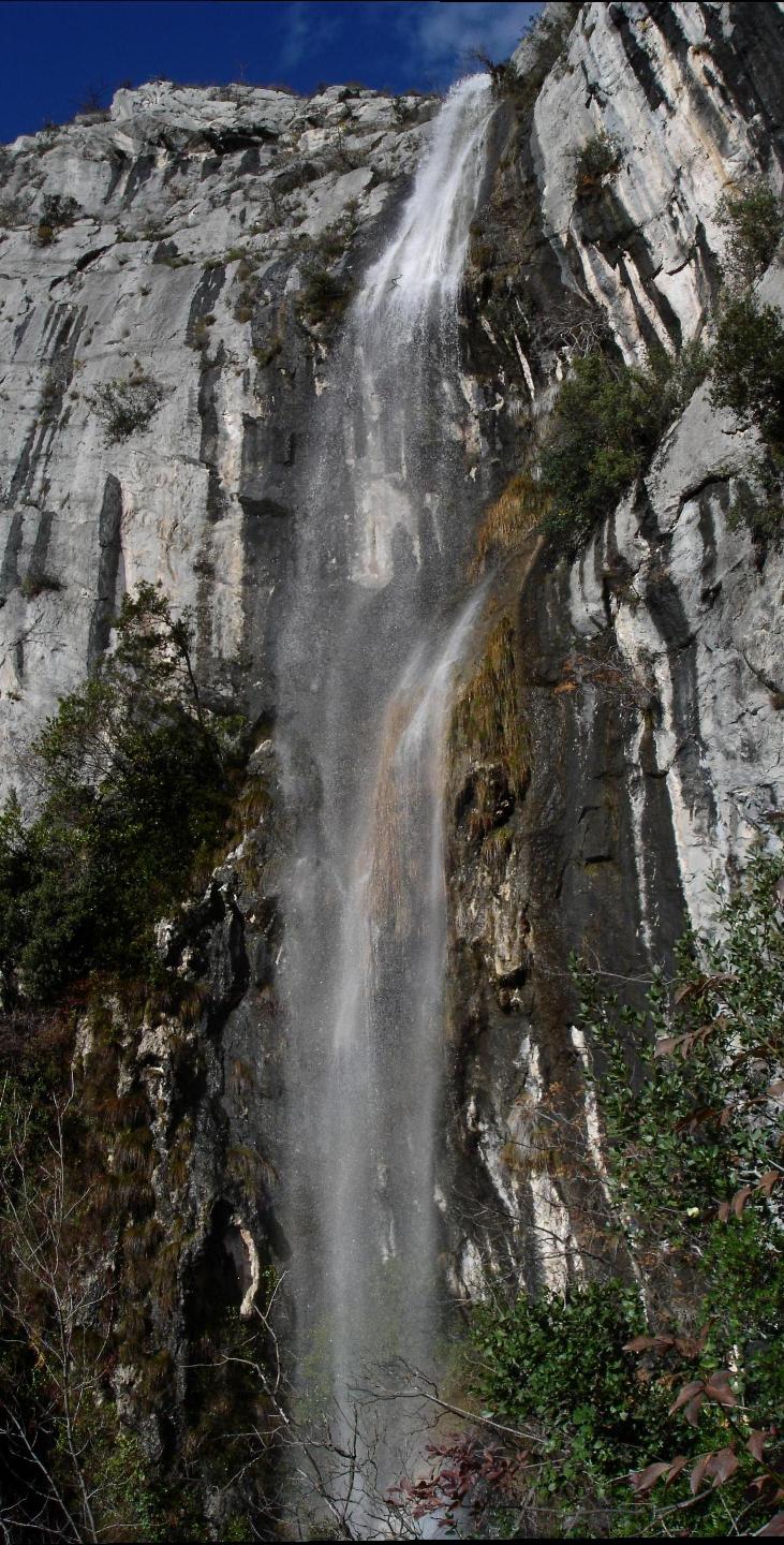 cascata (Toirano zona grotte)