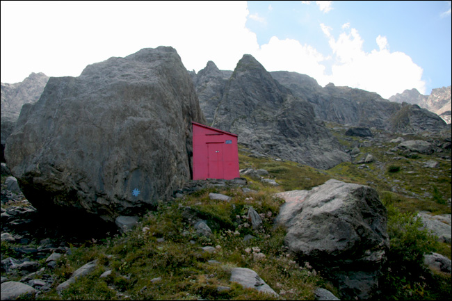 Rifugi e Bivacchi d''Italia.......