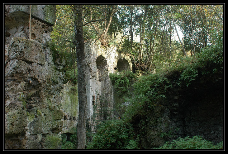 Cascata della Mola nei Monti Ceriti (Cerveteri)