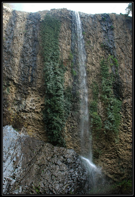 Cascata della Mola nei Monti Ceriti (Cerveteri)