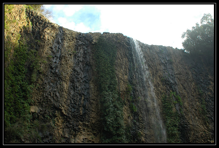 Cascata della Mola nei Monti Ceriti (Cerveteri)