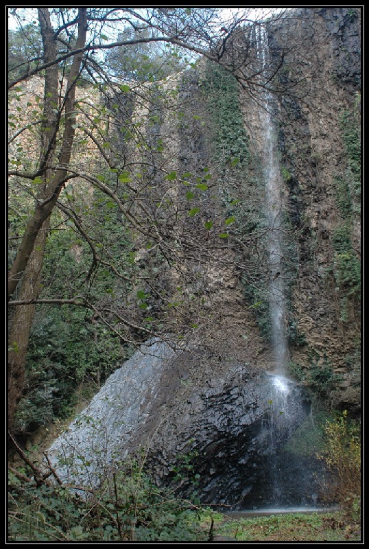 Cascata della Mola nei Monti Ceriti (Cerveteri)