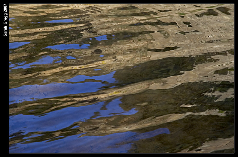 La luce gioca con l''acqua