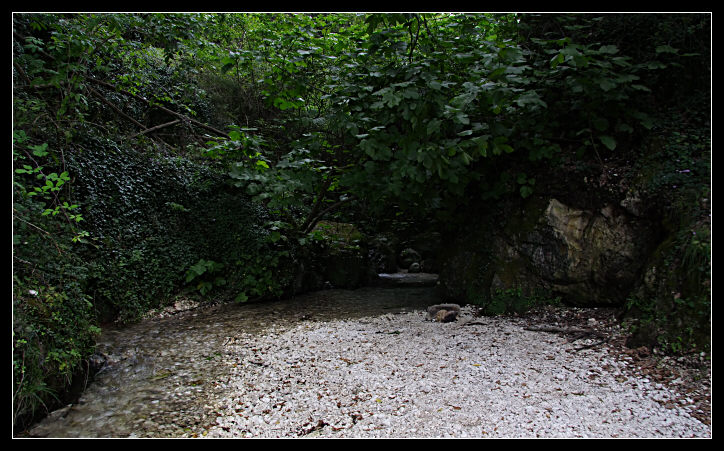 Valleluce (Cassino), roccia e acqua