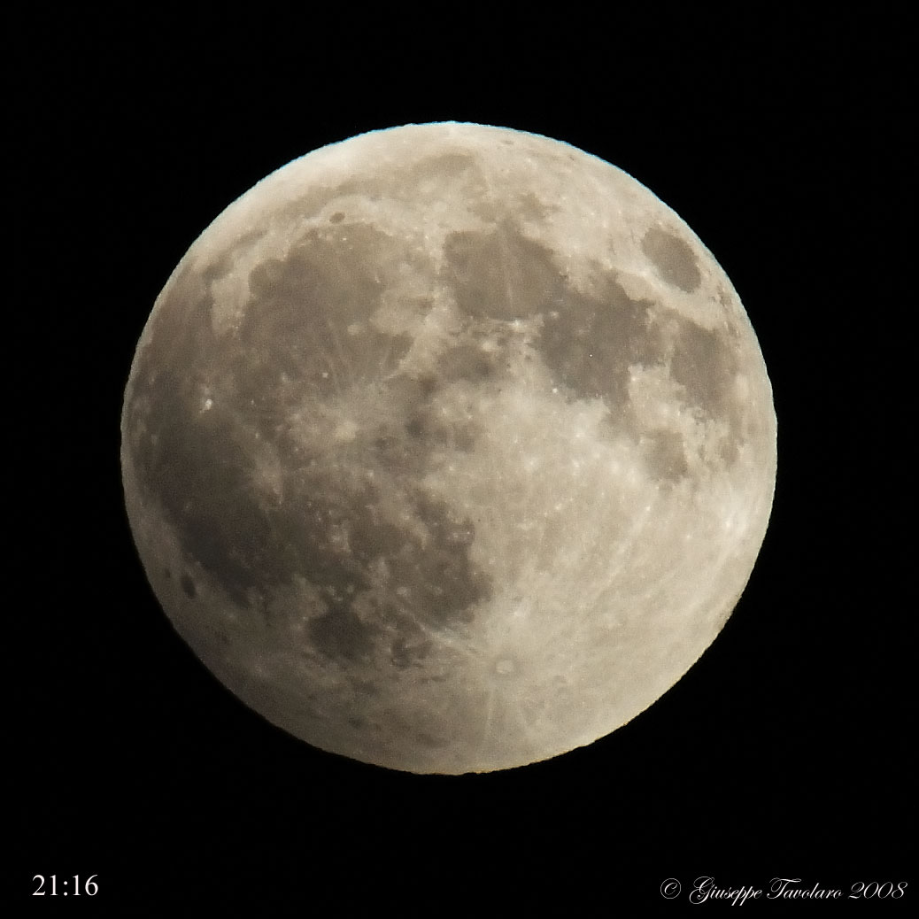 Ultima eclisse di Luna.